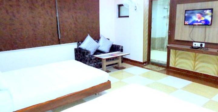 Hotel Shree Vinayak Palace Bhopal Exteriör bild