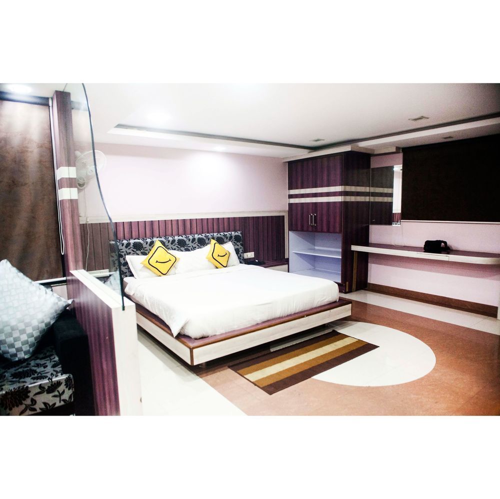 Hotel Shree Vinayak Palace Bhopal Exteriör bild