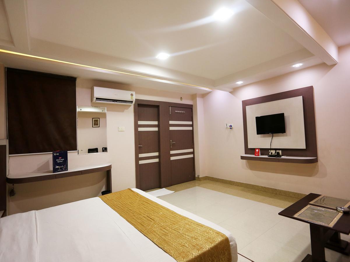 Hotel Shree Vinayak Palace Bhopal Exteriör bild